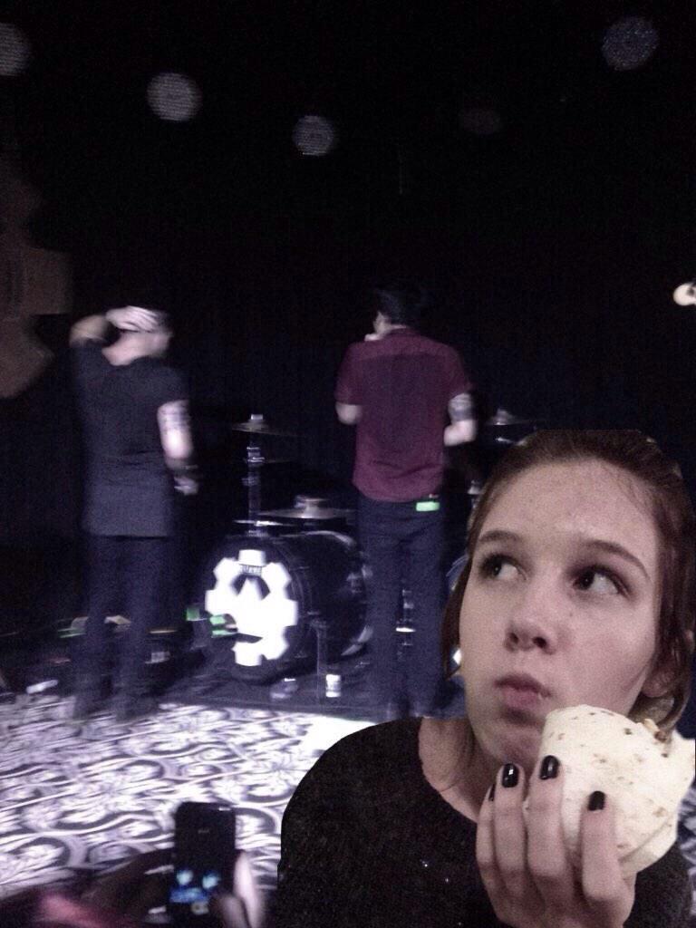 ohcaleyeah's tweet photo. #wewantandysvagina #imlookingrightatit #hellopapi http://t.co/yvqhLSy9Pj