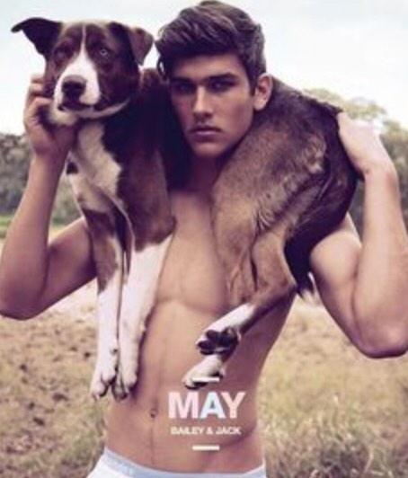 zannahid's tweet photo. #hotmenwithdogs vs #hotdogswithmen http://t.co/1qqWtuYDkp