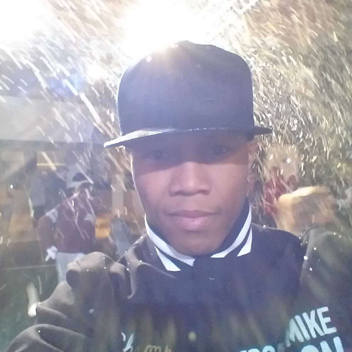 SUPERJUDAH's tweet image. Out here still #SnowEveryWhere #imgoodtho