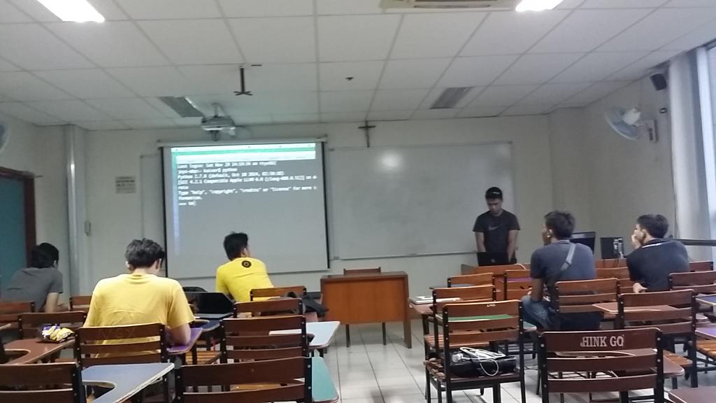 tomomoii's tweet photo. JayC is talking about python regular expressions @durianpy  #python #re http://t.co/B3J6Cs27Gk