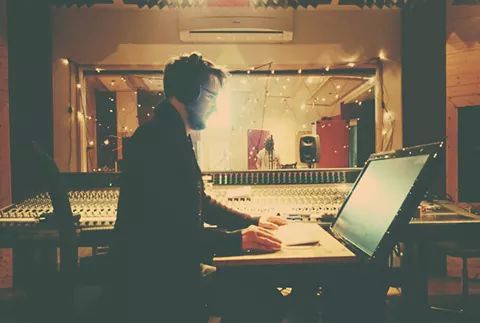 WilliamsOrbit's tweet photo. #GhostCityRecordings #Pre-Recording #Album #Nürnberg http://t.co/NMRZhdJE7G