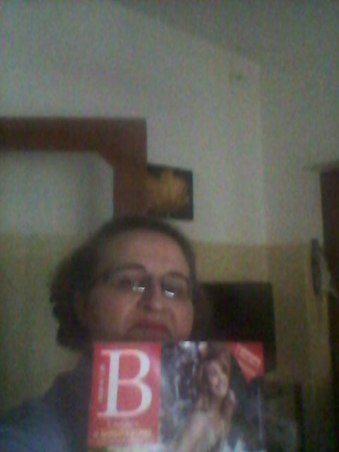 serenamacri1's tweet photo. @carmelitadurso  ecco il mio b magazine ; ) #iostoconcarmelita http://t.co/3VHVaPphrF