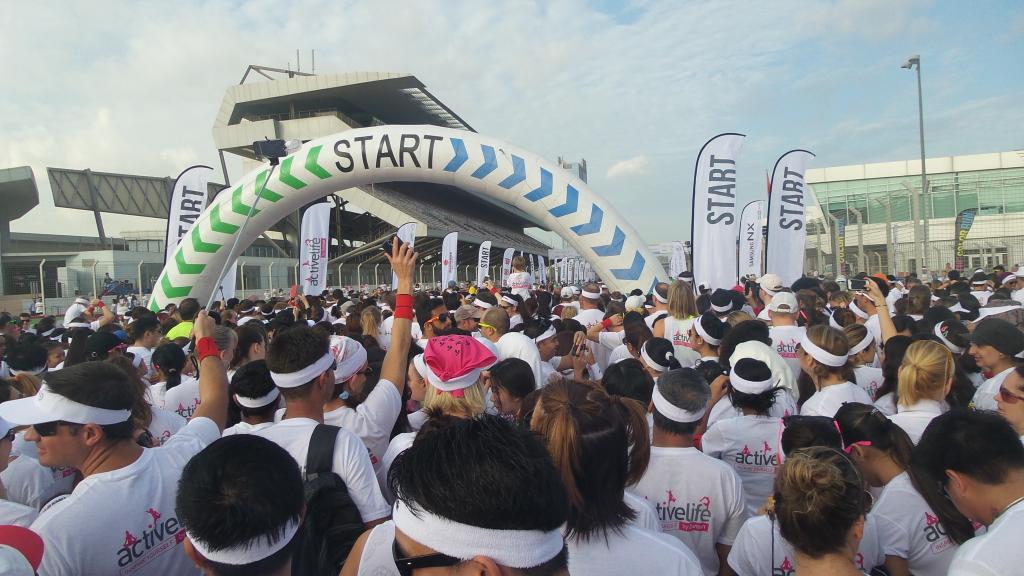 BAdesuyan's tweet image. Team @TimeOutDubai  took part in the #ColorRunUAE  -what an awesome morning!