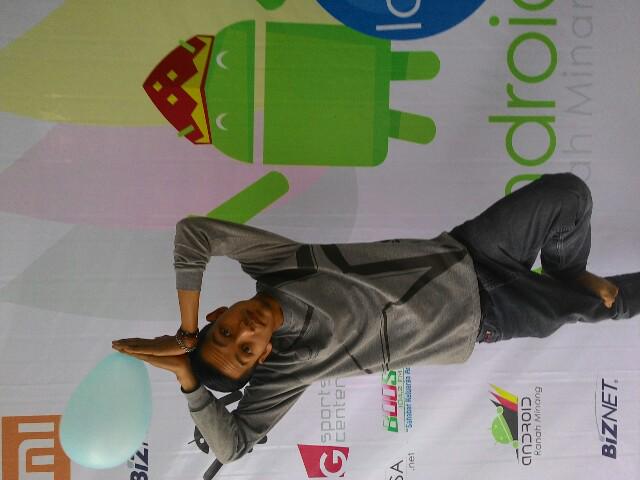 ziikri_a's tweet photo. @AndroidMinang #Gath2ARM http://t.co/stYxcc0aqQ