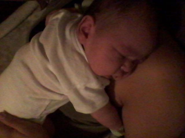 Rickys_Luver's tweet photo. baby sitting <3
#NewMember 
#Elijah 
#FutureGodSon http://t.co/F1BdsVZSJE