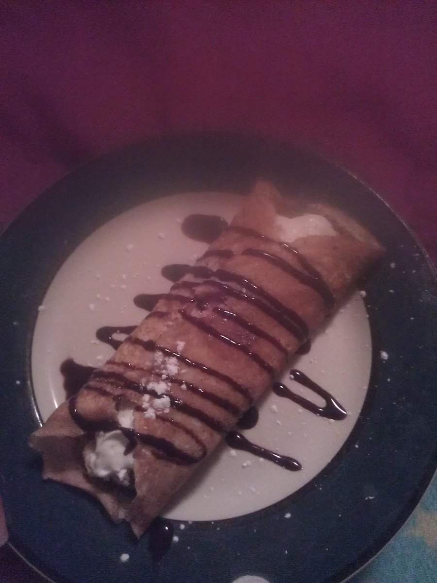 scrubbehz's tweet photo. #chefdaniel #getonmylevel #seconddessert http://t.co/CdDdjgRFM2