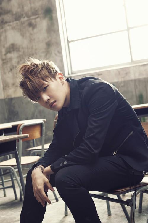 BTS_FACTS's tweet image. #JHopeYourePerfect 💚