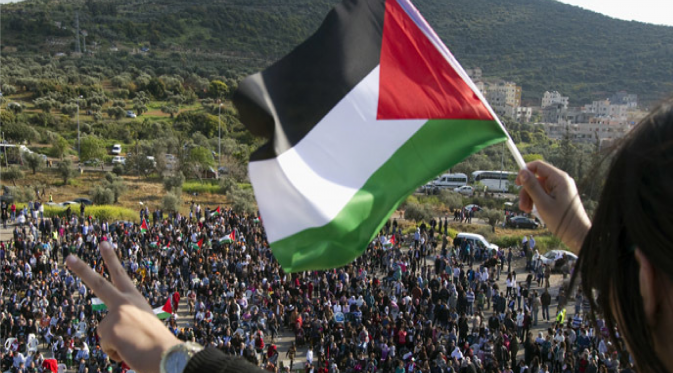 liputan6dotcom's tweet photo. Prancis Siap Akui Palestina sebagai Negara Merdeka http://t.co/pp3EYQpwwi http://t.co/ax5YGl9eGt