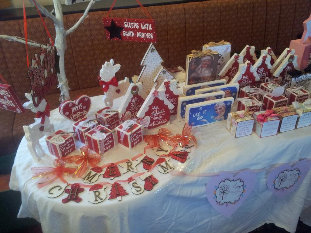 PrettyLthings1's tweet image. #mylateststallday #pavillions each item hand cut &amp;amp; handmade by me :-)
#onlythebestwilldo