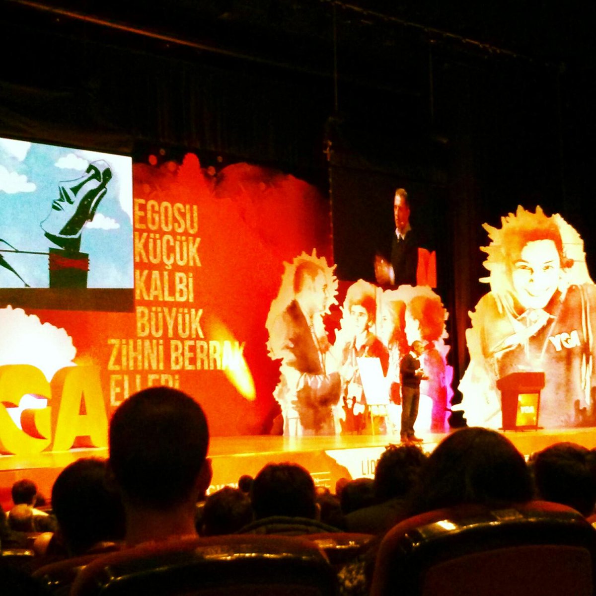nesimiakgul's tweet photo. Aylardan Kasım, 6. Zirve (@ YGA Zirvesi in Istanbul w/ @asudealtintas @byerdi @tulinyucel) https://t.co/6xYifbj21F http://t.co/IvxbkgWjf9