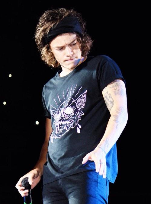 frcedom's tweet image. (≧◡≦)