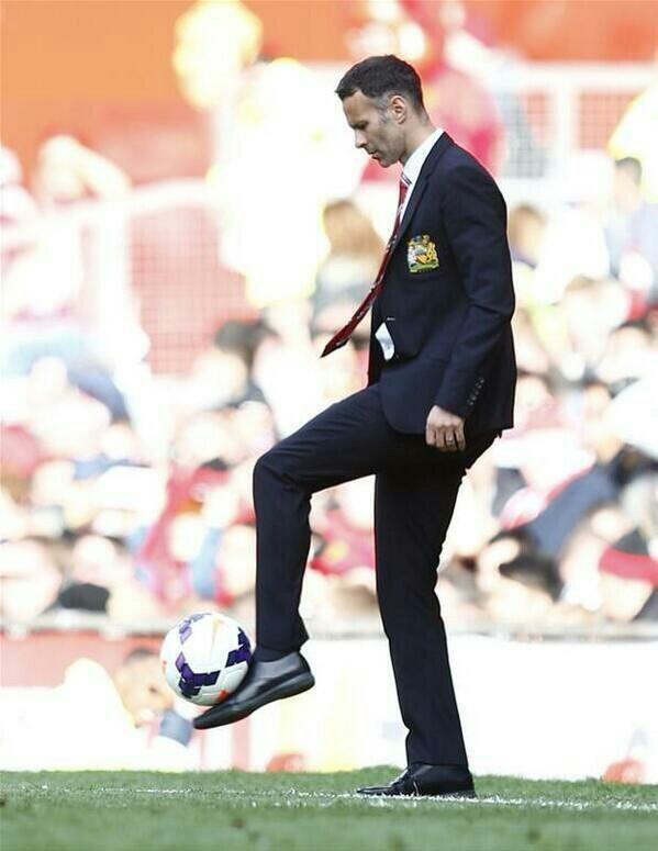 Happy birthday to the living legend that is Ryan Giggs 