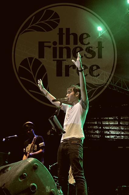 theFinestTree's tweet photo. Terimakasih Forester.. semalem di @mechsomenoise kalian semua cool... :) http://t.co/1Yw1YOgcGK
