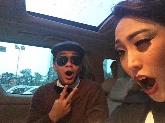 mrsayudewi's tweet photo. Ni joki 3in 1 gaya bangeeet sore2 masi pake kacamata renang. @bangbily The Blusukan Trans Tv ;* http://t.co/Sfm8iw4rxK