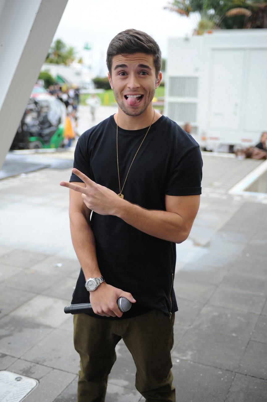  Happy Birthday, Jake Miller! Here s Why   