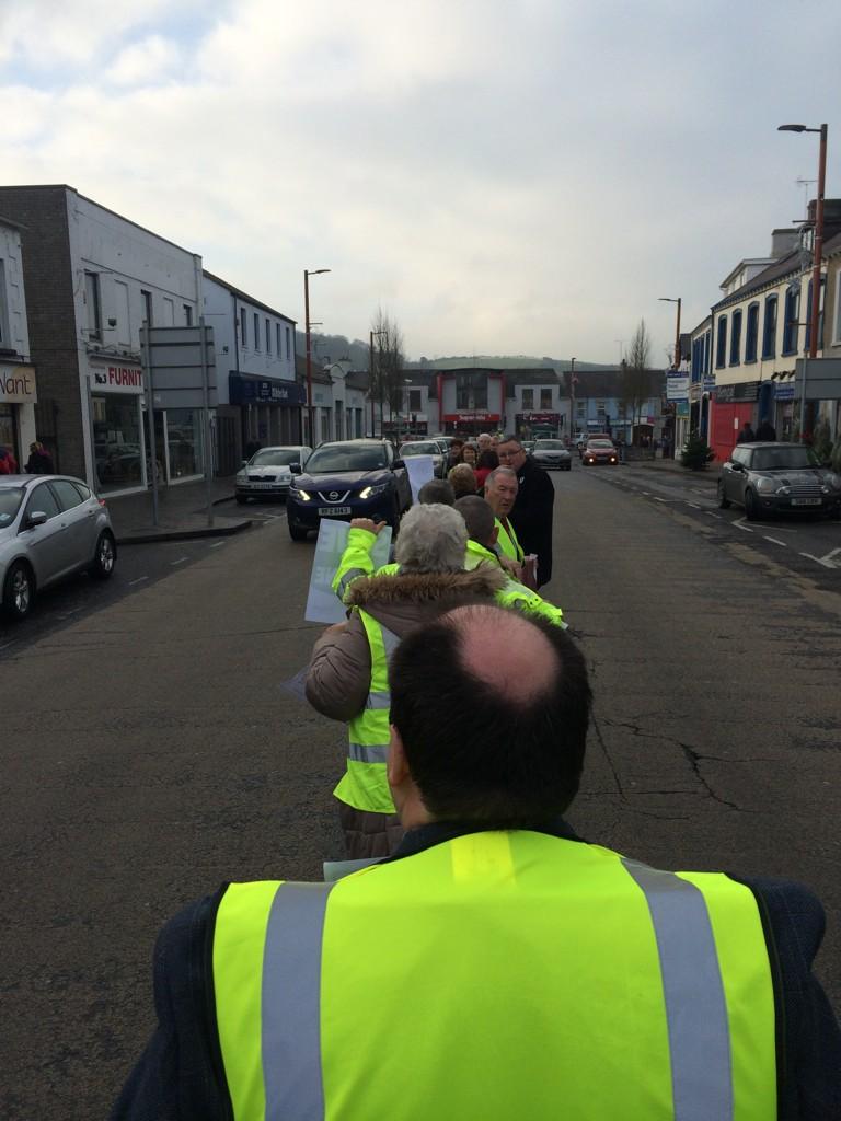 markmurnin's tweet photo. Save Downe hospital white line protest http://t.co/lGOXlySakN