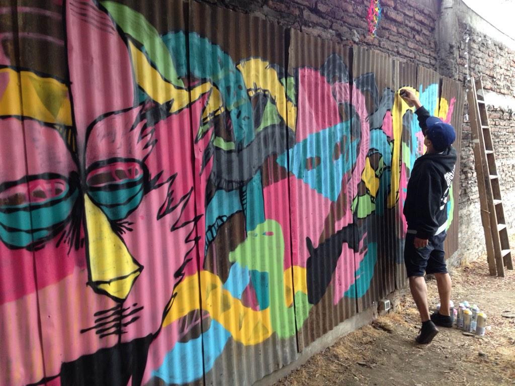 Aquí está <a href="/seimiek/">seimiek</a> poniéndole para este <a href="/LatinLover_Fest/">Latin Lover Fest</a> 2014.