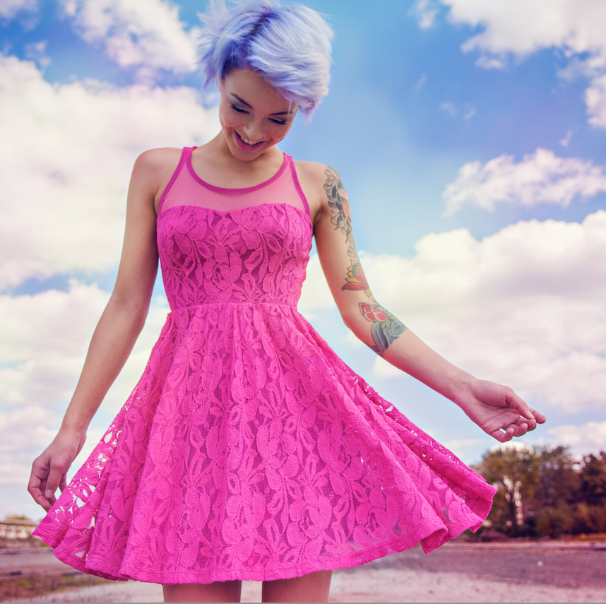 Cosmopolitan's tweet photo. 21 things no one tells you about getting a tattoo: http://t.co/ukEp1Mgju8 http://t.co/hKmP11UL9K
