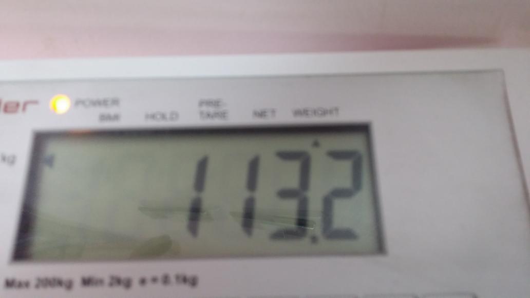 wor22ood's tweet photo. وزني وصل توب
وزني وصل 113 😭
ويمكن اكثر هذا وزني من اسبوعين تقريبا 😟 http://t.co/hb9smKsQwf