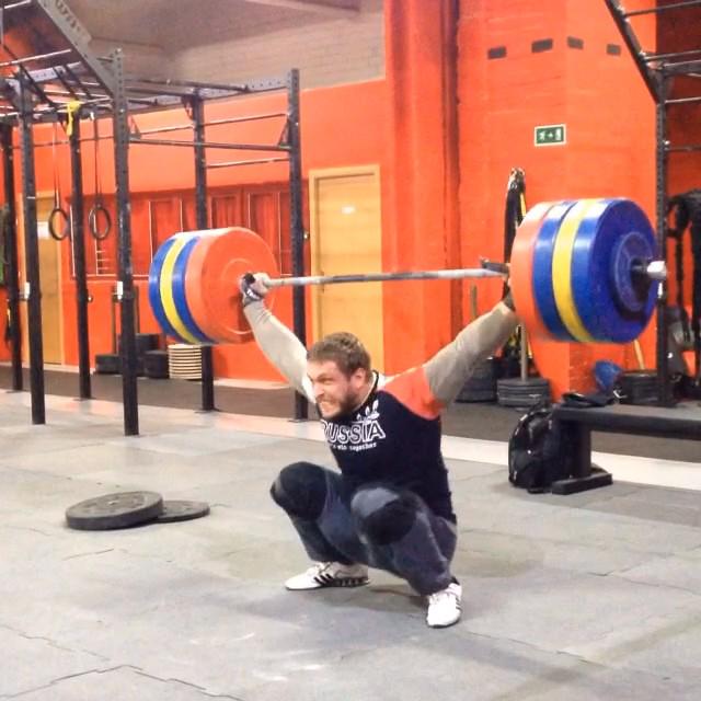 Meanwhile in Spain ... Dmitry Klokov Hang Snatches 190kg!

allthingsgym.com/dmitry-klokov-…