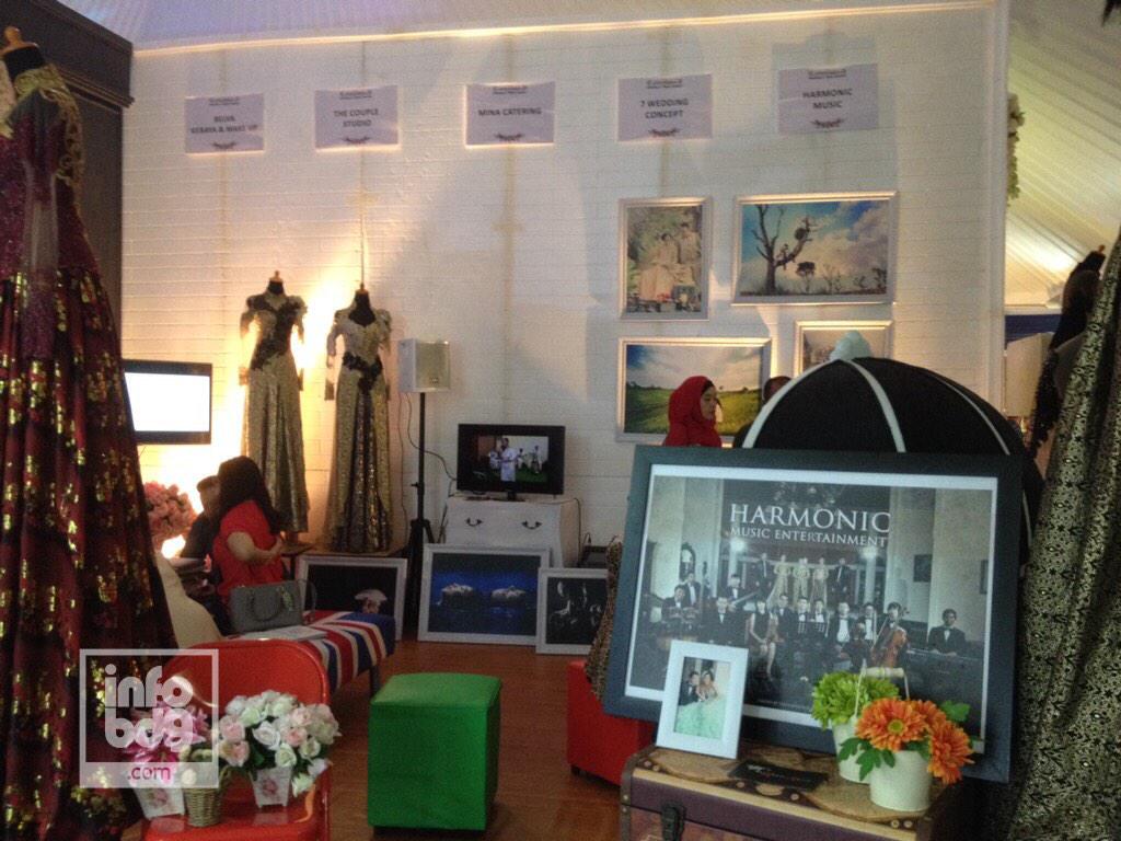 infobdg's tweet photo. Besok Harus Dateng.. The First Indonesia Wedding &amp; Hijab Festival 28-30/11 at Bale Asri Pusdai #IWHF2014 @iwhf2014 http://t.co/xEUBqIaews