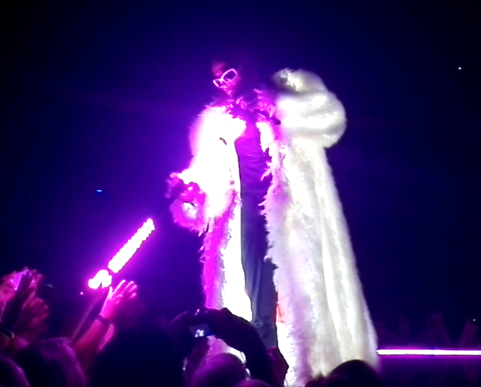Laurentmarie31's tweet photo. @ObispoPascal Merci! #legrandamour Forest national, 28.11.2014 http://t.co/c3DJ3DKc0R