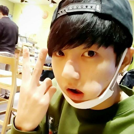 pictureshare_b's tweet photo. @One2Three0  안) 요청하신 #정국  4장 도착 했습니다. 마음에 드실지 모르겠네요 마음에 안들면 다시 멘션 주시고 마음에 드시면 리트윗 또는 별글 부탁드리구 이쁘게 사용해주세요. http://t.co/RCTdfySfFx