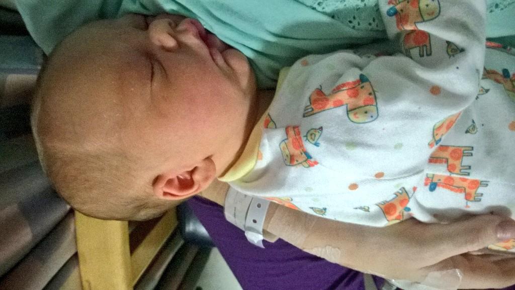 CatyBrock9's tweet photo. @sarahvparsons @yvettekershaw @CalderMel Oliver Michael Brock. 28.11.14 born at 3:06am weighing an impressive 8lb11!! http://t.co/NYG1gc56A2