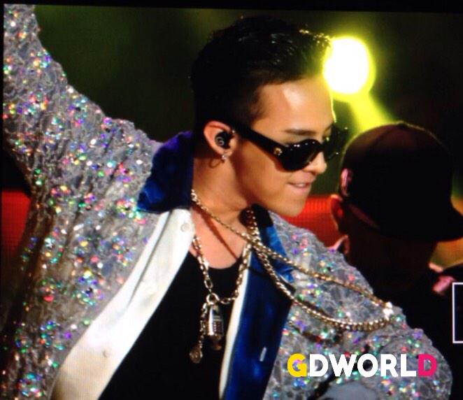 GDWORLD_'s tweet photo. [Preview] 141129 심플리 케이팝 심천 #GD
오늘 너무 멋지지용 😘😘
수고했지용 ~~ 
#권지용 #GDWORLD http://t.co/SxvVYlZV4Z