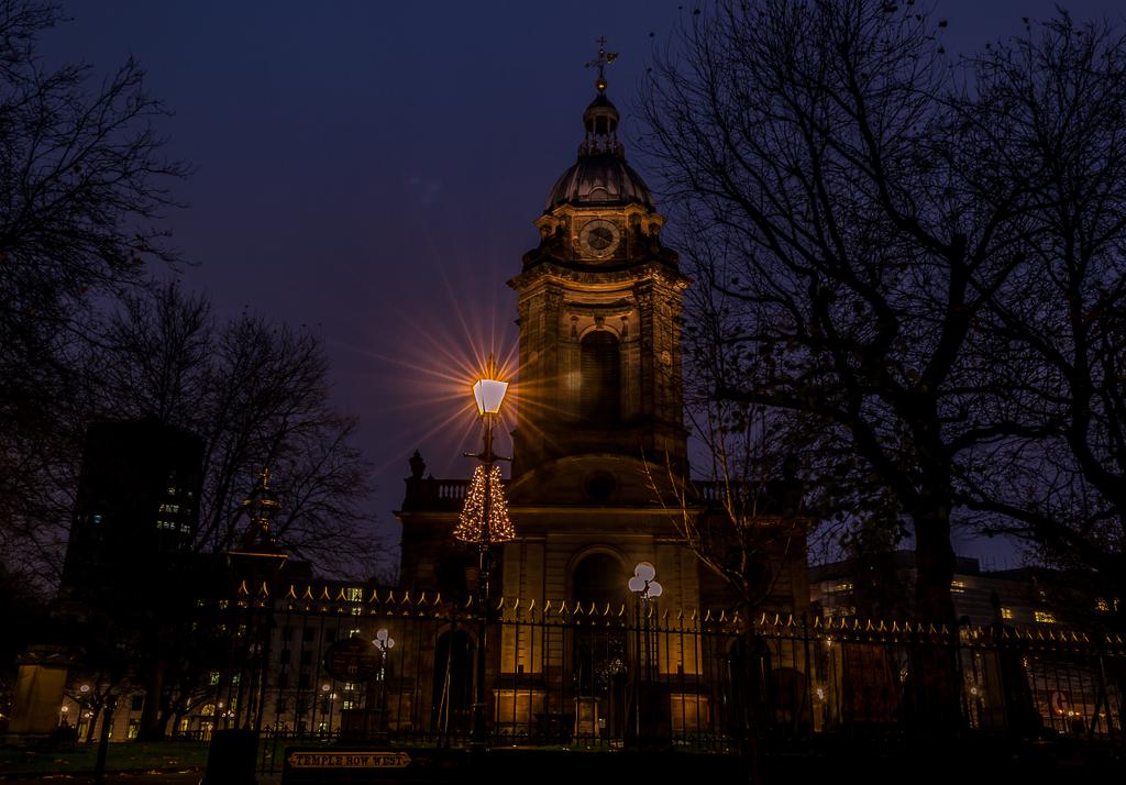 jcwoody's tweet photo. St Phillip's Cathedral, Birmingham. (Early morning) #Birmingham #architecture #somecities @brumpic @bbcmtd http://t.co/aJ39984brp