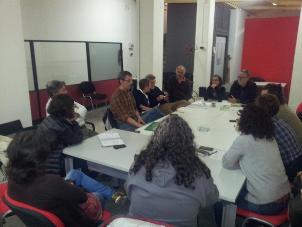 XES_cat's tweet photo. Imatges d'una setmana intensa @economiameeting ,junta @Reas_Red i valoració #fesc2014 http://t.co/w0zz7KuJd7