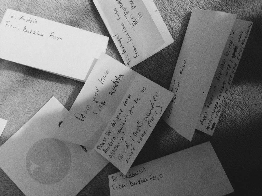 AnnSpring's tweet photo. Some messages
Peace and love 💕✌️
#mintmun #mintmun2014 #MintMun2014 http://t.co/Ks6UpOf0C4