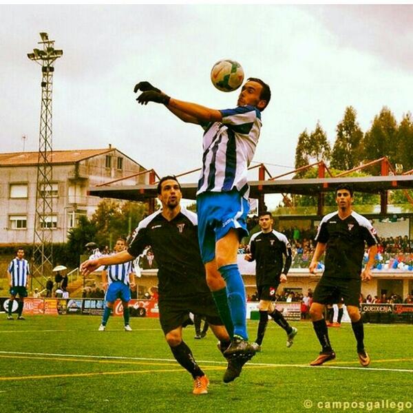 Dicen que la varita escoge al mago. El balón lo escogió a él. Vuelve <a href="/ivalotelli/">Ivan García López</a>. #ImosCSD #ArzúaViveiro #IvaloCrack