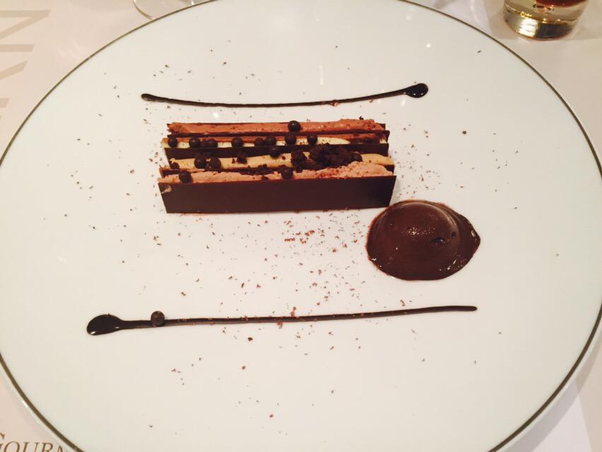 Thomaszeitoun's tweet photo. @XavZeitoun @nerique @team Pensées de Bordeaux ! #rencontres #restaurantdubern #maxsatisfaction 👍 @1001menus http://t.co/E3VGurl0yd