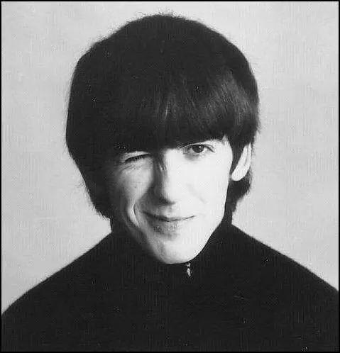 NeuralRadio's tweet image. Un día como hoy se nos fue el Beatle callado, quien logró codearse c/ otros titanes de la música, de su misma talla