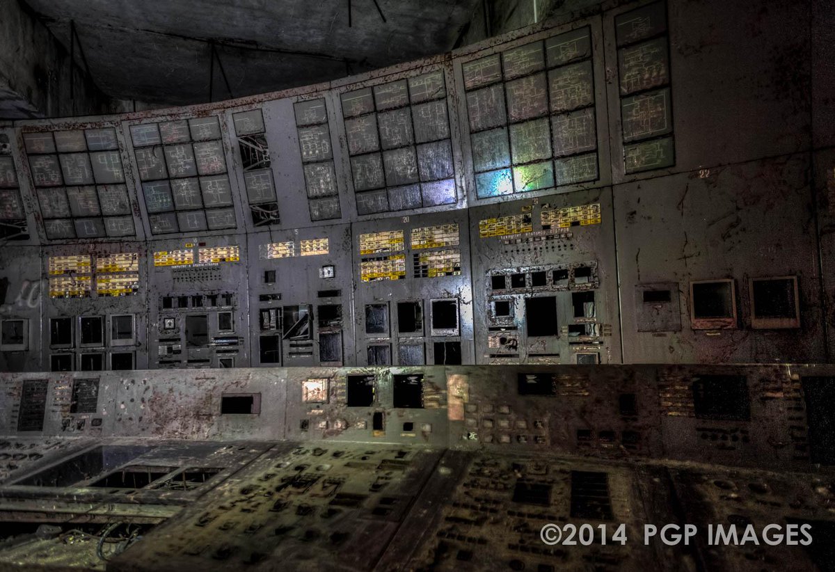 Свечение в чернобыле после взрыва. БЩУ 4 ЧАЭС. БЩУ-2 ЧАЭС. 4 Блок ЧАЭС. Чернобыль 4 энергоблок внутри.