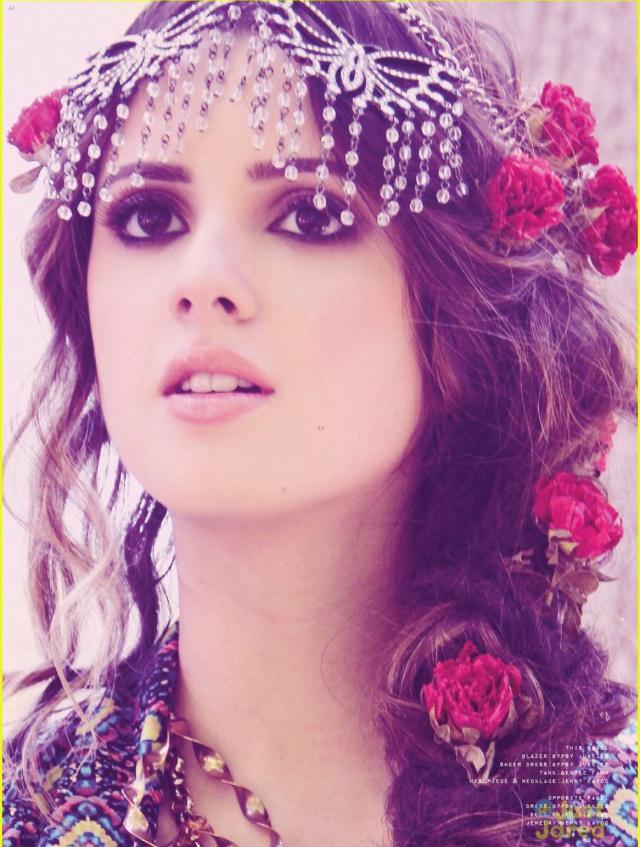 Buon compleanno Laura Marano!!
Happy Birthday Laura Marano!! 