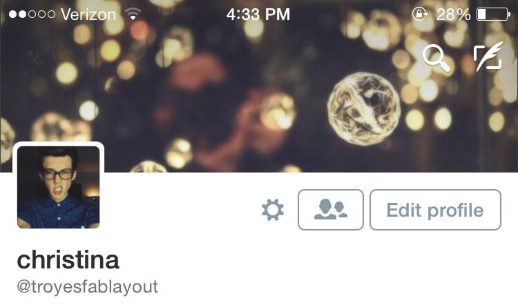 xfIawlesslayout's tweet photo. troye sivan layout rt if you want it mbf http://t.co/MChmsdmBZW