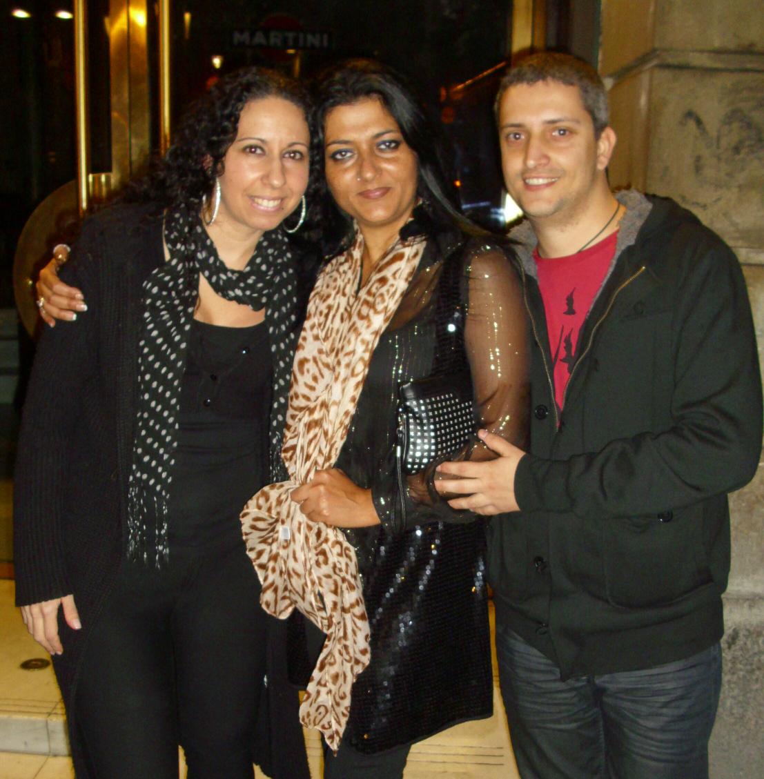 Mi <a href="/Dany_Bcn/">Dany</a> y yo con nuestra gitanita guapa y güena gente <a href="/ChonchiHeredia/">Chonchi Heredia</a> Artista!