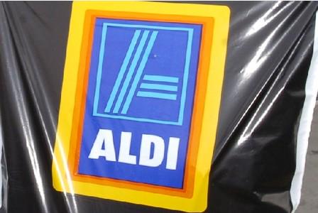 7OaksChronicle's tweet photo. Aldi eyes sites for new Sevenoaks store http://t.co/bS7SPNfmMI http://t.co/MwjZsHHq4n