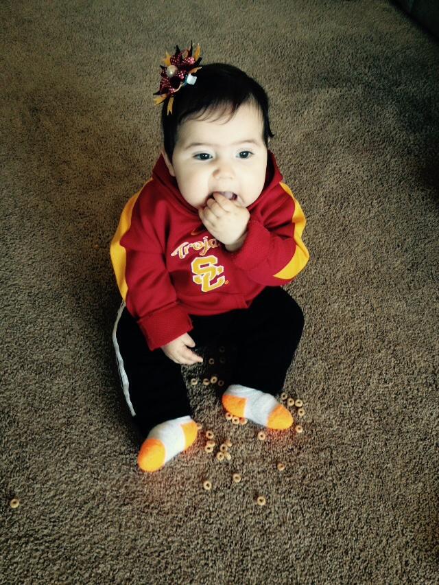 miapilipenko's tweet photo. Pregame snack, beat the Irish! #USCvsND #Historicrivalry http://t.co/tJEzxVEkWI