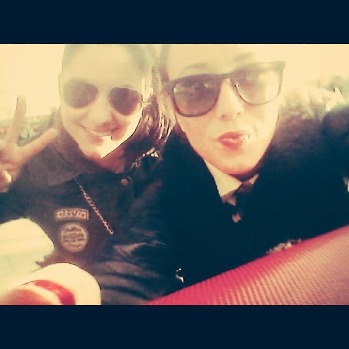 mariamariuchii's tweet photo. Ha sido genial tenerte aquí @carmenmariasole #London vuelve pronto http://t.co/rOmpcKHfNa