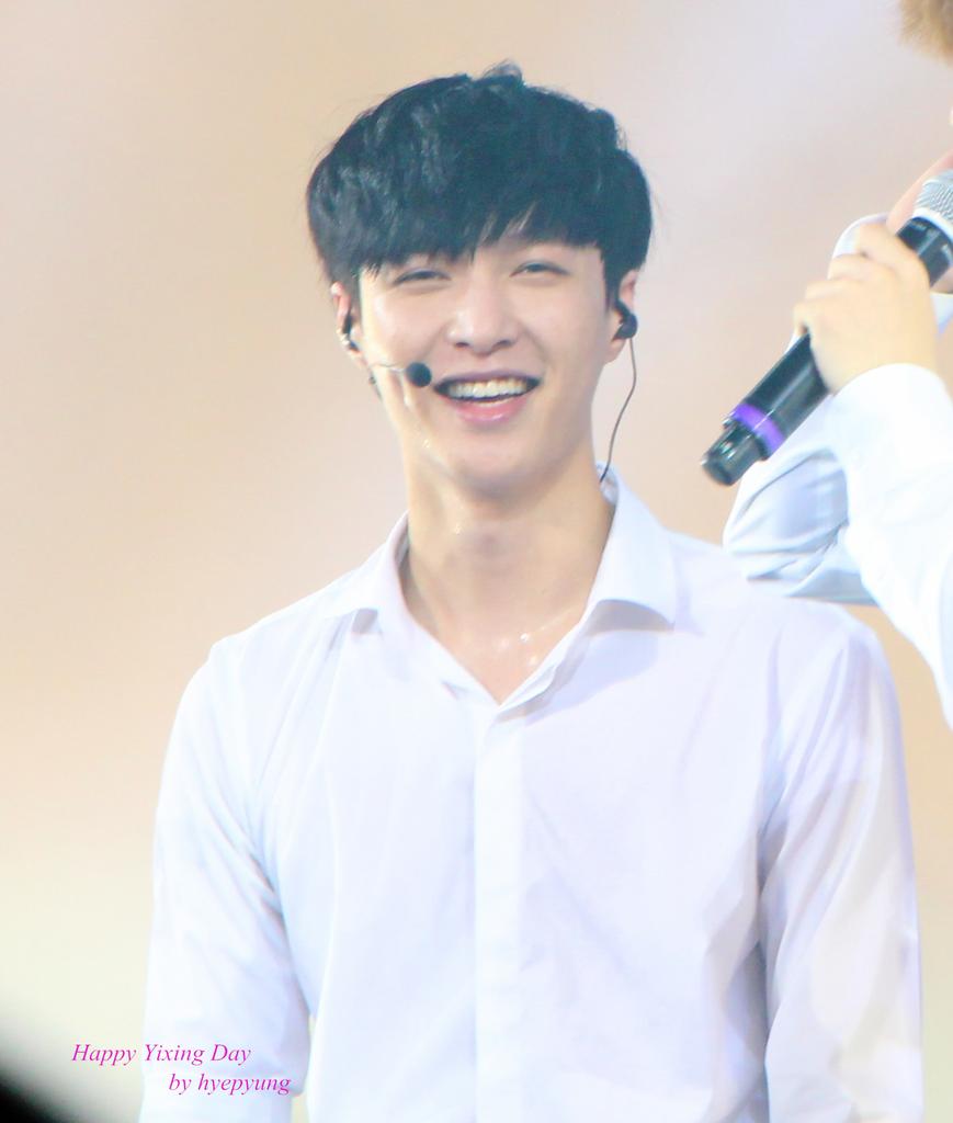 LAY9107's tweet photo. 😉😉😉 http://t.co/zXo105lVJ6