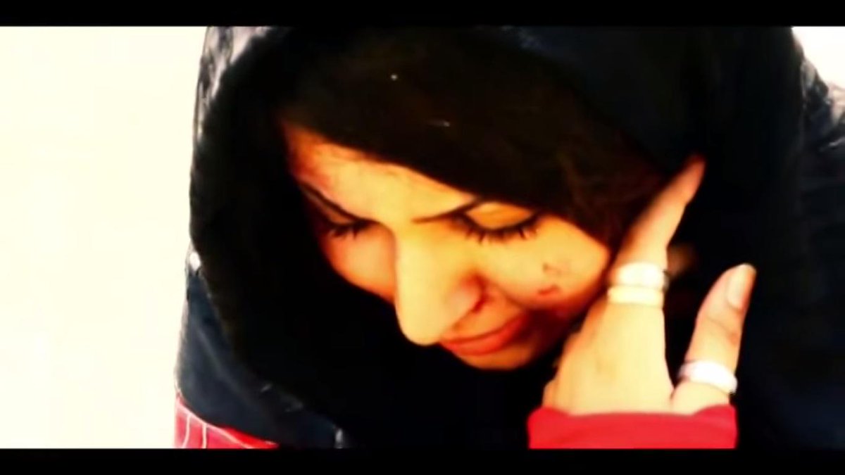 #برنامج_ياهلا
جائزة أفضل ممثلة "طيف صلاح" عن فيلم عمالة
استلم عنها الجائزة  المخرج علي الناصر #مهرجان_الفيلم_السعودي