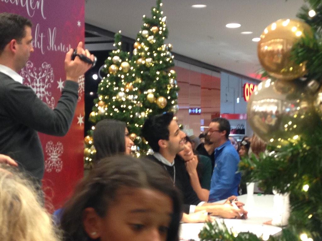 Paulinahipp's tweet photo. vielen dank! @SamiSlimani  @DouniaSlimani @annamadamm @LamiyaSlimani @DammKatharina http://t.co/X6n6vOvUXr