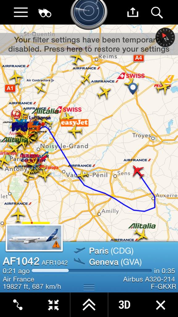 airlivenet's tweet photo. EMERGENCY: @airfrance flight #af1042 Paris to Geneva returning to Paris http://t.co/ucqHbIlu3g - @FlightCrisis