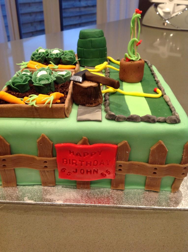 snewtonk's tweet photo. Allotment cake #cake #Bake #bakeface #gardening #cakedecorating http://t.co/j4HCNa2hxp