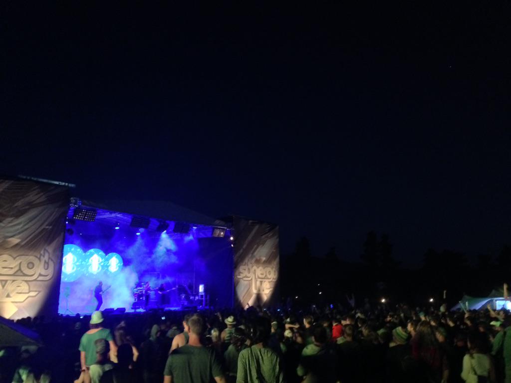 nate_woodman's tweet photo. @BombayBicycle on stage right now. So rad! #LiveMusic #festival #synergy2014 http://t.co/kr4QGK4Scg