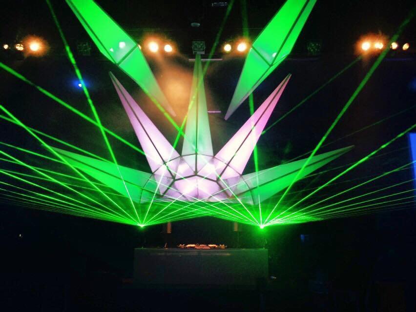 IntervisualLP's tweet image. Ready! #lasershow #specialfx #co2jets @houseinharmony #stadsschouwburg #DeHarmonie i.o.v @KooystraPro