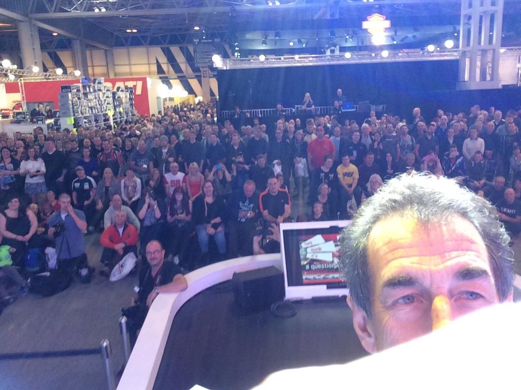 Check out the crowd #blackhorsestage today for #questionofbikes @motorcyclelive @thebikeinsurer Nearly a selfie.👀📷